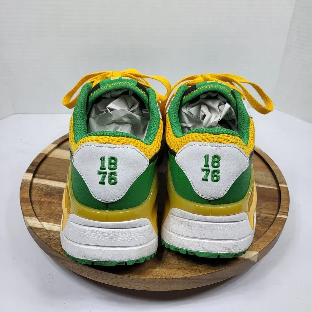 Nike Air Max SYSTM Mens 8 Oregon Ducks Yellow Green Excellent DZ7738-700